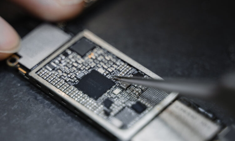 Powering Wearable Electronics with Body Heat